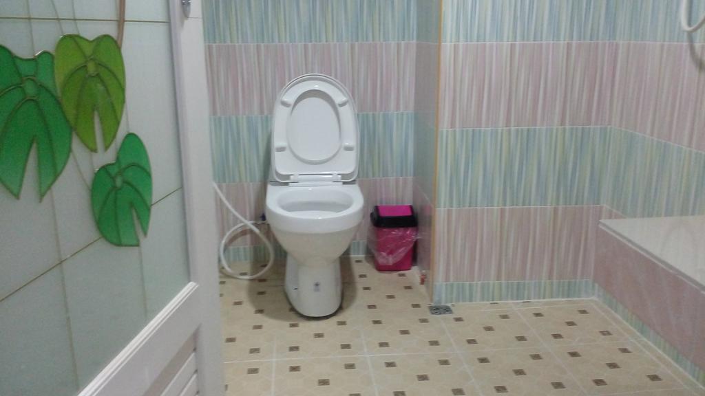 Rueangsrisiri Guesthouse 2 Сукотай Екстериор снимка