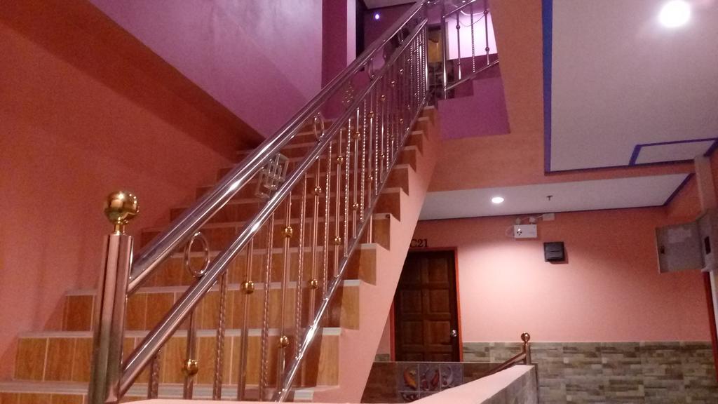 Rueangsrisiri Guesthouse 2 Сукотай Екстериор снимка
